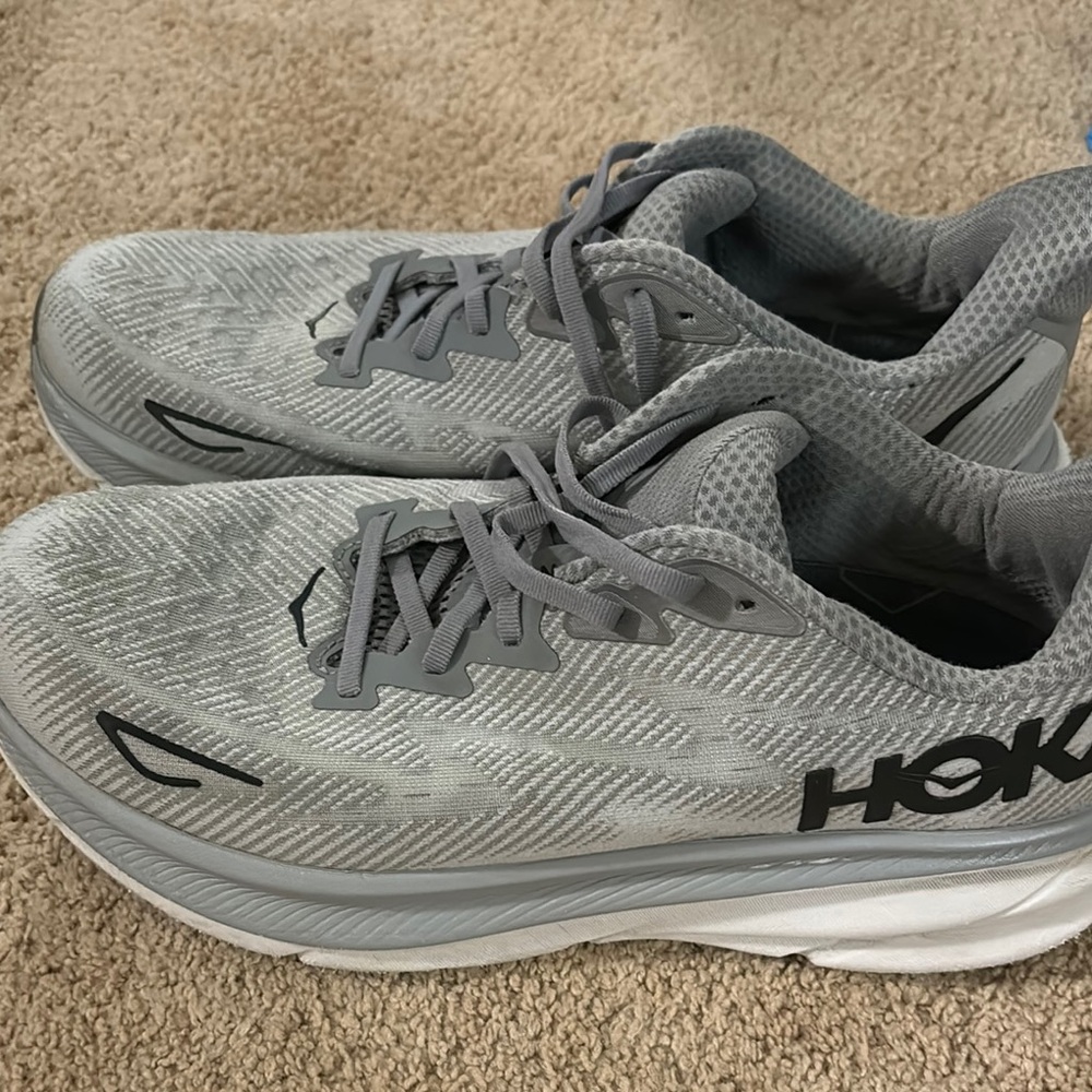 Hoka Clifton 9